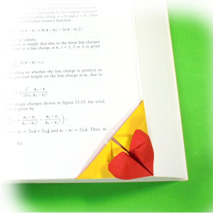 43th picture of bottom-corner heart origami bookmark