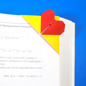 32th picture of top-corner heart origami bookmark