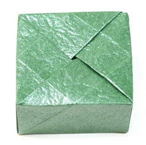 20th picture of closed square origami paper box