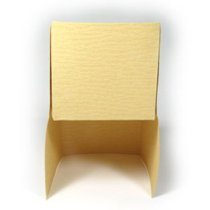 21th picture of large trapezoid origami chair