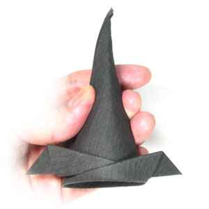 12th picture of origami witch's hat
