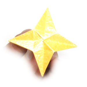 32th picture of 3D four-pointed origami paper star