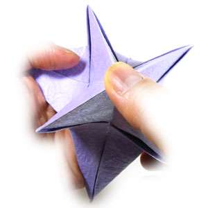 25th picture of Traditional origami star box