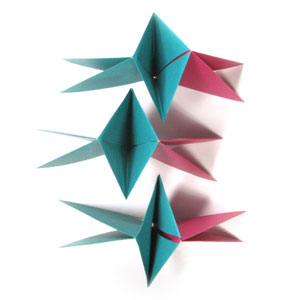 17th picture of traditional modular origami paper star