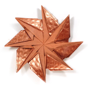 eight origami ninja star (back view)