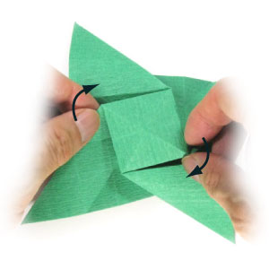 13th picture of clockwisely rotating origami paper star
