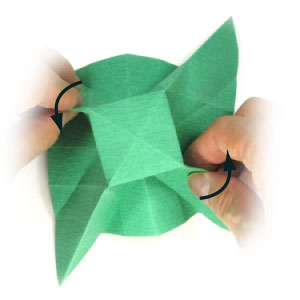 12th picture of counterclockwisely rotating origami paper star