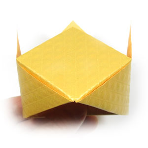 21th picture of traditional origami crown